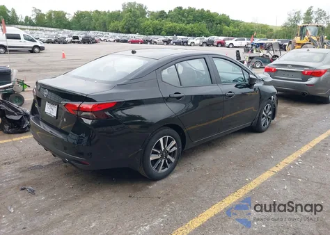 2025 Nissan Versa 1.6 S z USA, uszkodzony, nr VIN 3N1CN8DV8SL831113